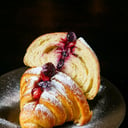 Foto de Croissant con Frutos Rojos