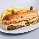 Foto de Sándwich de Lomo de Cordero + Papas Fritas