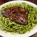 Foto de Tallarines verdes con Churrasco 