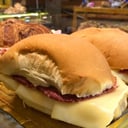 Foto de Pebete de jamón y queso