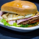 Foto de Milanesa de Carne o Pollo Completa