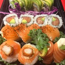 Foto de COMBO AUSTRAL (SALMON Y LANGOSTINOS) 20 UNI
