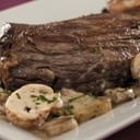 Foto de Lomo al champiñón con guarnición ...(pollo )