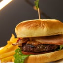 Foto de Hamburguesa con queso y bacon