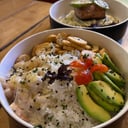 Foto de BOWLS DE CAMARONES AL AJILLO Y MARACUYA