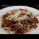 Foto de Tallarines caseros con bolognesa de pollo o carne mas toque de crema 