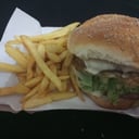 Foto de Hambur XL con Papas Fritas
