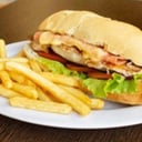 Foto de Sandwich de Milanesa Completo