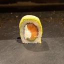Foto de Sake Cream Roll