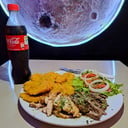 Foto de PICADITA POLLO Y LOMO (YUCA + PATACONES +ENSALADA)