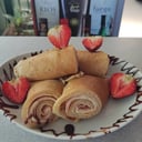 Foto de PANQUECAS CON JAMÓN, QUESO Y FRESAS LAEDY