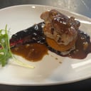 Foto de Solomillo con crujiente de camembert y castaña