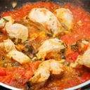Foto de Pechuga en salsa criolla