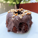 Foto de Choco Bundt Cocoah nibs y nueces