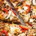 Foto de Salsa, Cazuela de Mariscos, Muzzarella, Morrón, Provenzal, Aceituna