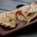 Foto de Shagui, Muzzarella, Jamón, Morrón, Palmitos, Provenzal, Salsa Golf, Aceitunas