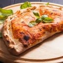 Foto de Muzzarella, Roquefort, Apio, Nuez, Rodajas de tomate, Queso rallado, Provenzal, Aceitunas