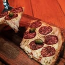 Foto de Pizza Calabresa