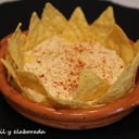 Foto de Nachos de pollo y hummus