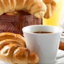 Foto de Combo 1 : Café mediano con leche + 1 medialuna