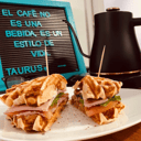 Foto de Wafflewich Taurus