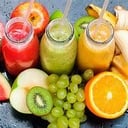 Foto de jugos en agua o en leche(mora, fresa, guanábana, maracuyá, mangos, frutos rojos, frutos verdes etc