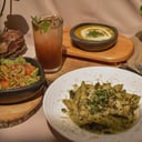 Foto de Pasta Pesto y Crema de Ahuyama (Miércoles y Viernes)