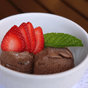 Foto de Helado de vainilla o chocolate/ Chocolate or vanilla ice cream