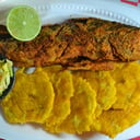 Foto de Corvina entera frita