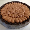 Foto de Tarta de chocolate con relleno de dulce de leche, maní y crema (sin azúcar) (low carb)