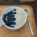 Foto de Yogurt con Avena y Arándanos