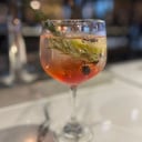 Foto de GIN TONIC FRUTOS ROJOS CAPITAL