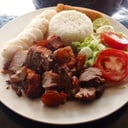 Foto de Ejecutivo con chicharron