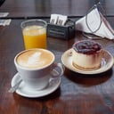Foto de Promo 2 - Infusión + Medialunas + Jugo