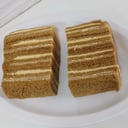 Foto de Bandeja de 8 Rectángulos de Jamón y Queso de Pan Negro