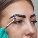 Foto de Perfilado de Cejas con Henna (1 clase)