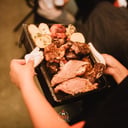 Foto de DIENTE LIBRE CON BEBIDA Y POSTRE