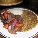 Foto de FREJOLES CON LOMO SALTADO