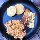 Foto de Traditional eggs with arepa and fresh cheese (Local)
