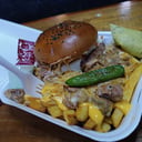 Foto de Hamburguesa con papabrosas de arrachera