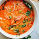 Foto de Sopa thai con curry rojo