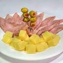 Foto de Entremés de jamón y queso