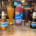 Foto de TORNADO DE NEGRA O MODELO CON CLAMATO