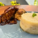 Foto de POLLO GRILLE AL CHAMPIGNON C/GUARNICIÓN