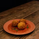 Foto de Albondigas de mac&cheese