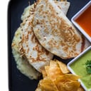 Foto de QUESADILLAS MIXTAS Y NACHOS
