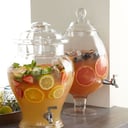 Foto de Jarra de agua de fruta de temporada 