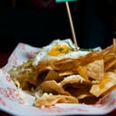 Foto de CHILAQUILES-HIJOLE GÜEY