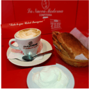 Foto de Café con leche con tostadas