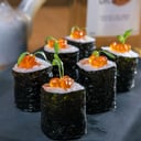 Foto de SALMON KIN